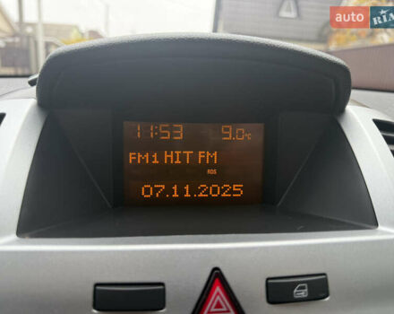 Черный Опель Зафира, объемом двигателя 1.6 л и пробегом 201 тыс. км за 7100 $, фото 30 на Automoto.ua