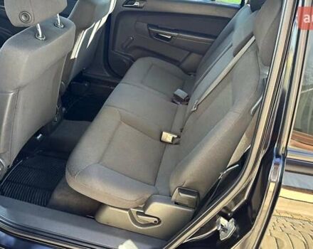 Черный Опель Зафира, объемом двигателя 1.6 л и пробегом 200 тыс. км за 6550 $, фото 12 на Automoto.ua