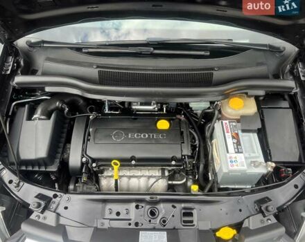 Черный Опель Зафира, объемом двигателя 1.8 л и пробегом 186 тыс. км за 7200 $, фото 32 на Automoto.ua