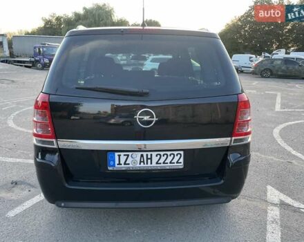 Чорний Опель Зафіра, об'ємом двигуна 1.6 л та пробігом 243 тис. км за 6400 $, фото 5 на Automoto.ua
