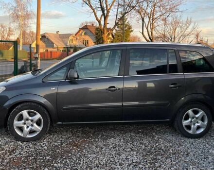 Черный Опель Зафира, объемом двигателя 1.7 л и пробегом 280 тыс. км за 7000 $, фото 3 на Automoto.ua