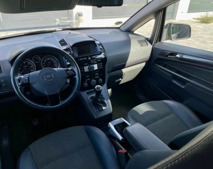Чорний Опель Зафіра, об'ємом двигуна 1.9 л та пробігом 182 тис. км за 2300 $, фото 14 на Automoto.ua
