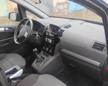 Опель Зафира 2010 в Христиновке на Automoto.ua Черный Опель Зафира, объемом двигателя 1.6 л и пробегом 248 тыс. км за 6800 $, фото 3 на Automoto.ua