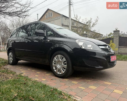 Черный Опель Зафира, объемом двигателя 1.6 л и пробегом 201 тыс. км за 7100 $, фото 9 на Automoto.ua