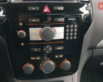 Черный Опель Зафира, объемом двигателя 1.6 л и пробегом 225 тыс. км за 6700 $, фото 14 на Automoto.ua