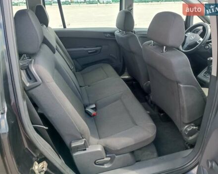 Черный Опель Зафира, объемом двигателя 0 л и пробегом 260 тыс. км за 5950 $, фото 19 на Automoto.ua