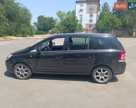 Черный Опель Зафира, объемом двигателя 1.69 л и пробегом 280 тыс. км за 7300 $, фото 1 на Automoto.ua