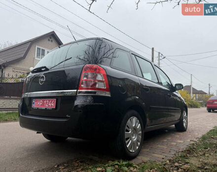 Черный Опель Зафира, объемом двигателя 1.6 л и пробегом 201 тыс. км за 7100 $, фото 11 на Automoto.ua
