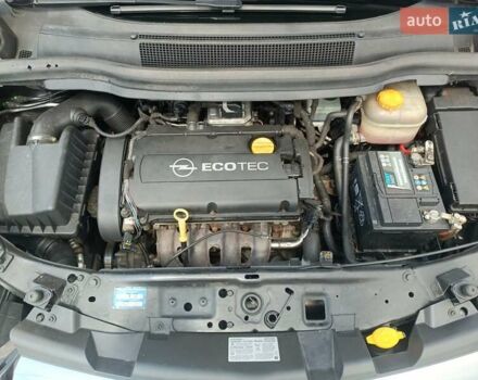 Черный Опель Зафира, объемом двигателя 0 л и пробегом 260 тыс. км за 5950 $, фото 31 на Automoto.ua