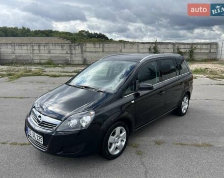 Черный Опель Зафира, объемом двигателя 1.8 л и пробегом 186 тыс. км за 7200 $, фото 2 на Automoto.ua