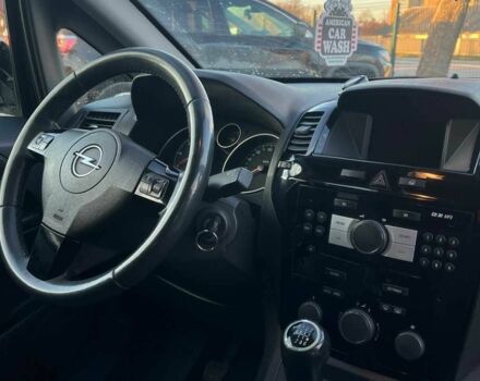 Черный Опель Зафира, объемом двигателя 1.7 л и пробегом 280 тыс. км за 7000 $, фото 14 на Automoto.ua