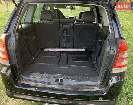 Черный Опель Зафира, объемом двигателя 1.69 л и пробегом 300 тыс. км за 6700 $, фото 6 на Automoto.ua