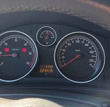 Черный Опель Зафира, объемом двигателя 1.7 л и пробегом 220 тыс. км за 7200 $, фото 20 на Automoto.ua