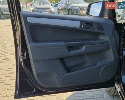 Черный Опель Зафира, объемом двигателя 2.2 л и пробегом 165 тыс. км за 8699 $, фото 22 на Automoto.ua