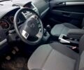 Черный Опель Зафира, объемом двигателя 1.9 л и пробегом 279 тыс. км за 6850 $, фото 24 на Automoto.ua