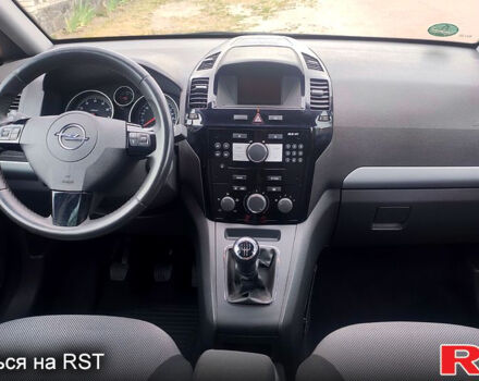 Черный Опель Зафира, объемом двигателя 1.6 л и пробегом 231 тыс. км за 6950 $, фото 10 на Automoto.ua