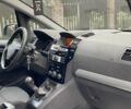 Чорний Опель Зафіра, об'ємом двигуна 1.6 л та пробігом 243 тис. км за 6850 $, фото 23 на Automoto.ua