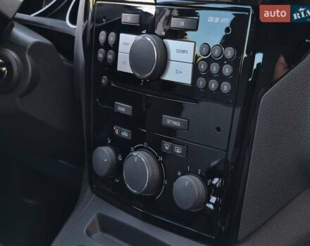 Черный Опель Зафира, объемом двигателя 2.2 л и пробегом 165 тыс. км за 8699 $, фото 46 на Automoto.ua