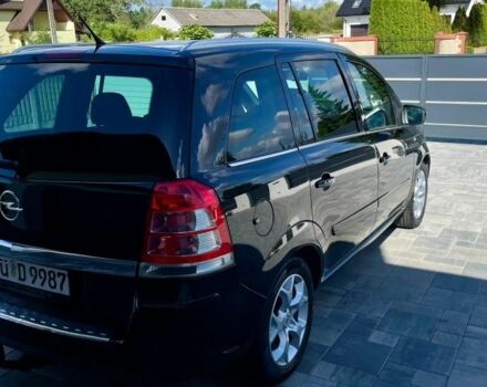 Чорний Опель Зафіра, об'ємом двигуна 1.9 л та пробігом 182 тис. км за 2300 $, фото 6 на Automoto.ua