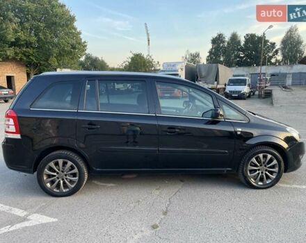 Чорний Опель Зафіра, об'ємом двигуна 1.6 л та пробігом 243 тис. км за 6400 $, фото 7 на Automoto.ua