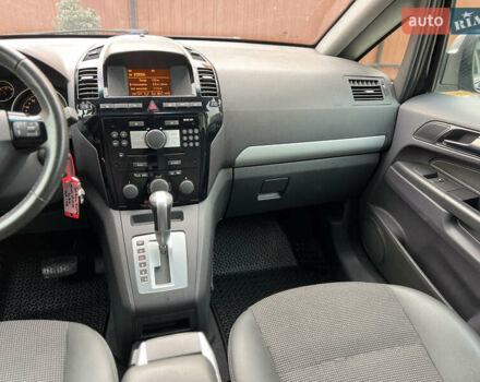 Черный Опель Зафира, объемом двигателя 1.9 л и пробегом 172 тыс. км за 8000 $, фото 13 на Automoto.ua