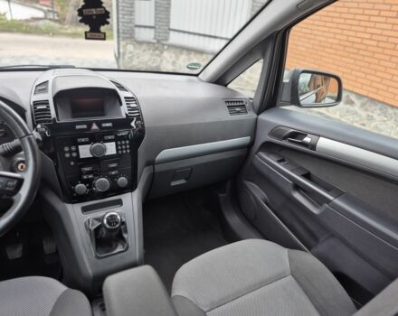 Черный Опель Зафира, объемом двигателя 1.8 л и пробегом 201 тыс. км за 6950 $, фото 10 на Automoto.ua