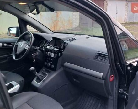 Черный Опель Зафира, объемом двигателя 1.6 л и пробегом 225 тыс. км за 6700 $, фото 23 на Automoto.ua