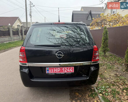 Черный Опель Зафира, объемом двигателя 1.6 л и пробегом 201 тыс. км за 7100 $, фото 5 на Automoto.ua