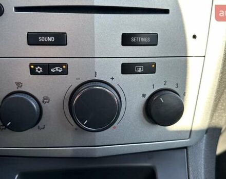 Черный Опель Зафира, объемом двигателя 1.6 л и пробегом 200 тыс. км за 6550 $, фото 16 на Automoto.ua