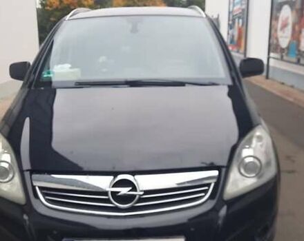 Черный Опель Зафира, объемом двигателя 1.8 л и пробегом 216 тыс. км за 7500 $, фото 2 на Automoto.ua