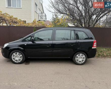 Черный Опель Зафира, объемом двигателя 1.6 л и пробегом 201 тыс. км за 7100 $, фото 3 на Automoto.ua