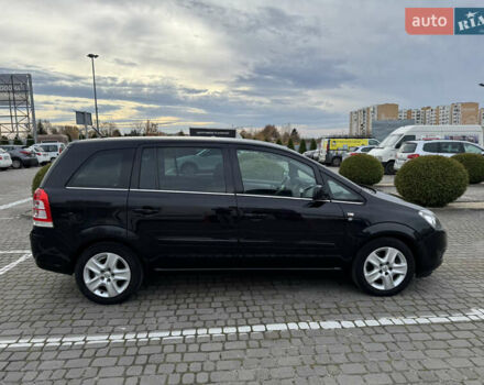 Черный Опель Зафира, объемом двигателя 2.2 л и пробегом 260 тыс. км за 6900 $, фото 3 на Automoto.ua