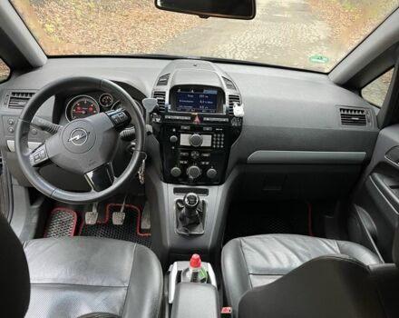 Чорний Опель Зафіра, об'ємом двигуна 1.9 л та пробігом 313 тис. км за 6500 $, фото 8 на Automoto.ua