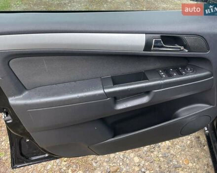 Черный Опель Зафира, объемом двигателя 1.7 л и пробегом 215 тыс. км за 6999 $, фото 14 на Automoto.ua