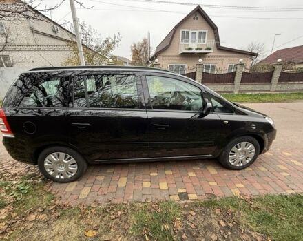 Черный Опель Зафира, объемом двигателя 1.6 л и пробегом 201 тыс. км за 7100 $, фото 6 на Automoto.ua