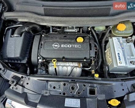 Чорний Опель Зафіра, об'ємом двигуна 1.8 л та пробігом 230 тис. км за 6300 $, фото 119 на Automoto.ua