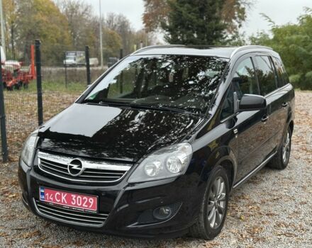 Черный Опель Зафира, объемом двигателя 1.7 л и пробегом 254 тыс. км за 7500 $, фото 2 на Automoto.ua