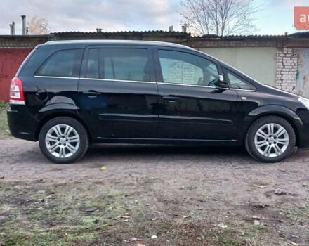 Черный Опель Зафира, объемом двигателя 1.6 л и пробегом 225 тыс. км за 6700 $, фото 3 на Automoto.ua