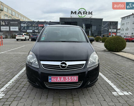 Черный Опель Зафира, объемом двигателя 2.2 л и пробегом 260 тыс. км за 6900 $, фото 1 на Automoto.ua