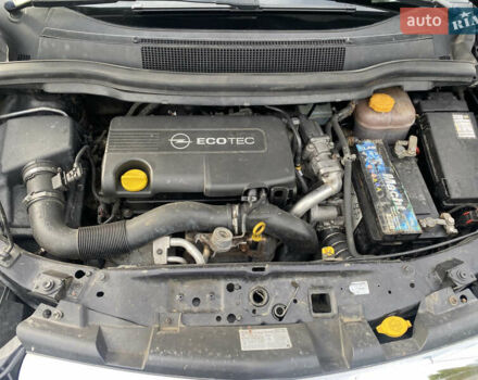 Черный Опель Зафира, объемом двигателя 1.7 л и пробегом 214 тыс. км за 6900 $, фото 14 на Automoto.ua