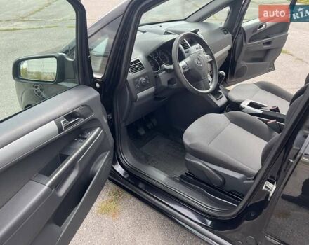 Черный Опель Зафира, объемом двигателя 1.8 л и пробегом 186 тыс. км за 7200 $, фото 17 на Automoto.ua