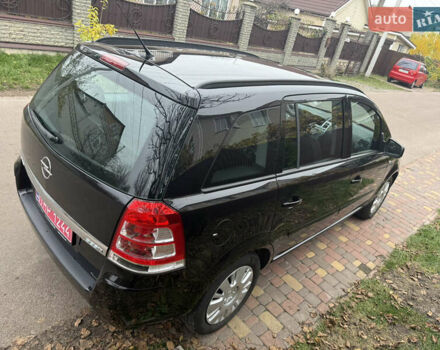 Черный Опель Зафира, объемом двигателя 1.6 л и пробегом 201 тыс. км за 7100 $, фото 15 на Automoto.ua