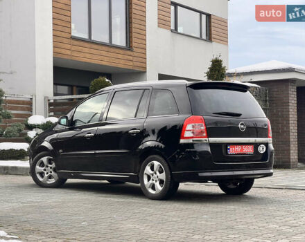Черный Опель Зафира, объемом двигателя 1.9 л и пробегом 172 тыс. км за 8000 $, фото 8 на Automoto.ua