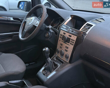 Черный Опель Зафира, объемом двигателя 1.8 л и пробегом 227 тыс. км за 5750 $, фото 22 на Automoto.ua