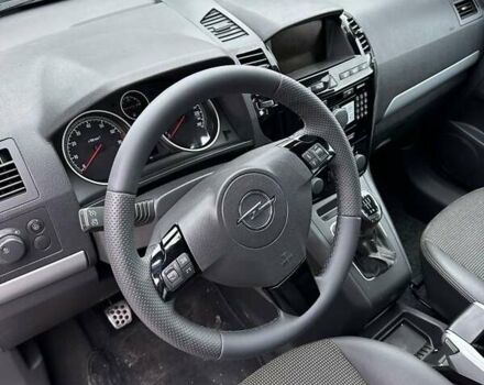 Чорний Опель Зафіра, об'ємом двигуна 1.8 л та пробігом 220 тис. км за 7000 $, фото 14 на Automoto.ua