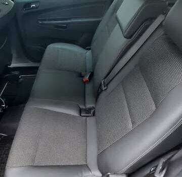 Черный Опель Зафира, объемом двигателя 1.8 л и пробегом 216 тыс. км за 7500 $, фото 5 на Automoto.ua