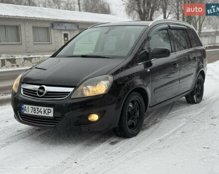 Черный Опель Зафира, объемом двигателя 1.7 л и пробегом 244 тыс. км за 7499 $, фото 25 на Automoto.ua