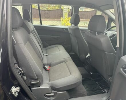 Черный Опель Зафира, объемом двигателя 1.6 л и пробегом 201 тыс. км за 7100 $, фото 21 на Automoto.ua