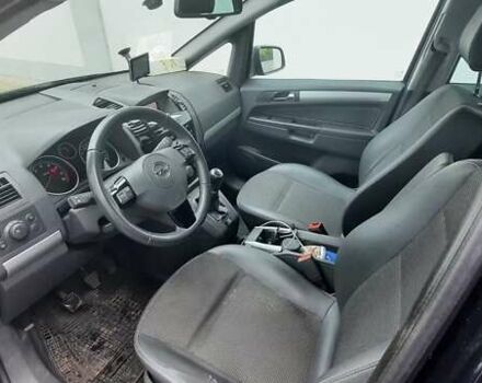 Черный Опель Зафира, объемом двигателя 1.8 л и пробегом 216 тыс. км за 7500 $, фото 3 на Automoto.ua