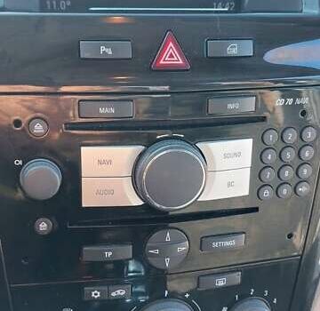 Черный Опель Зафира, объемом двигателя 1.7 л и пробегом 220 тыс. км за 7200 $, фото 21 на Automoto.ua